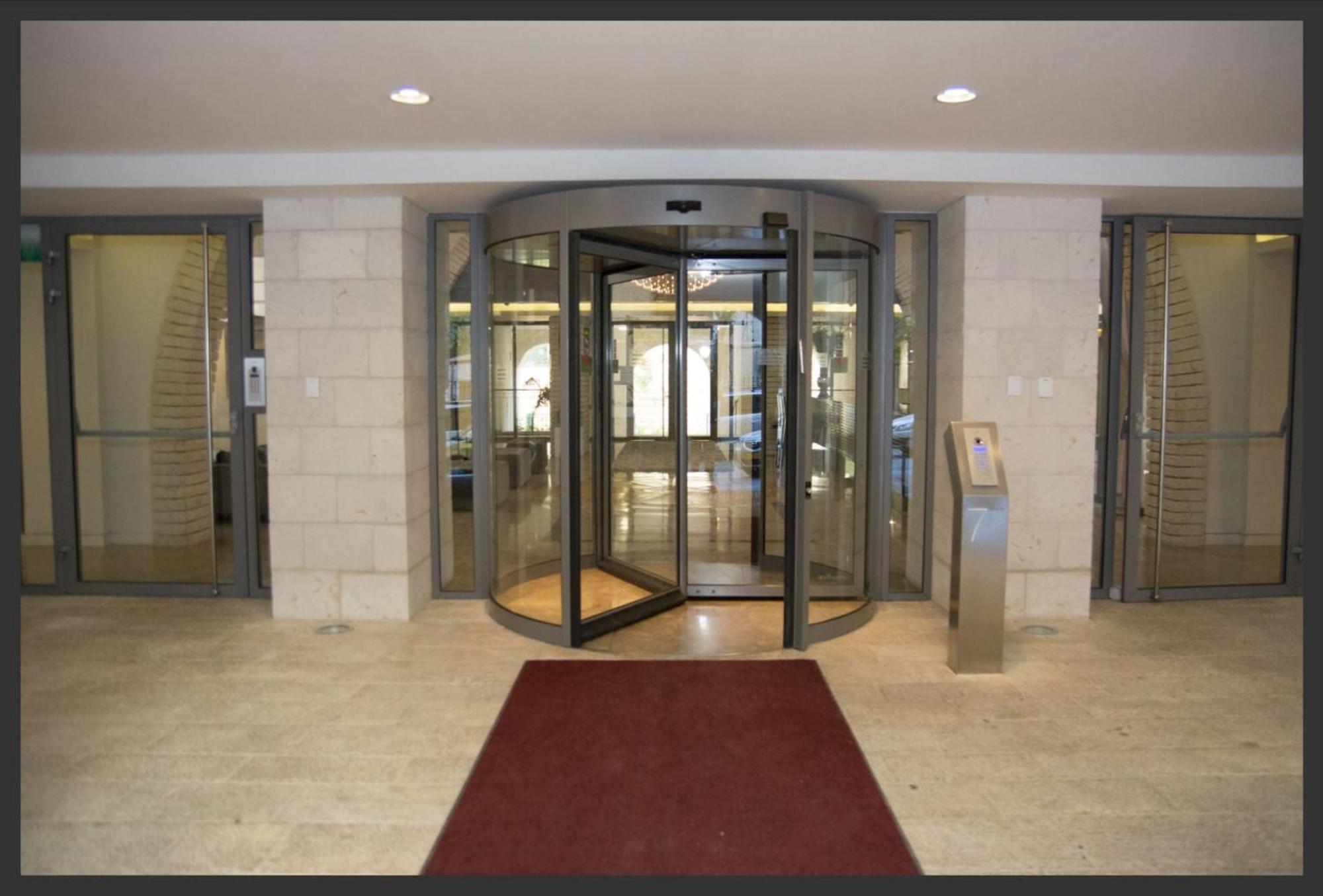 Kook Isrentals - Aparthotels In City Center Jerusalém Exterior foto